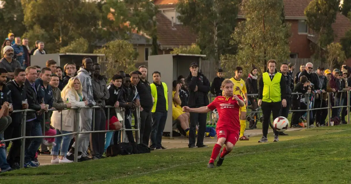 Crowd at grange reserve